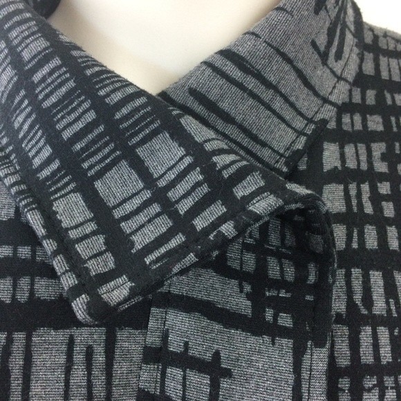 Kenneth Cole NY Zip Front Grey Black Hatched Top - Picture 3 of 6
